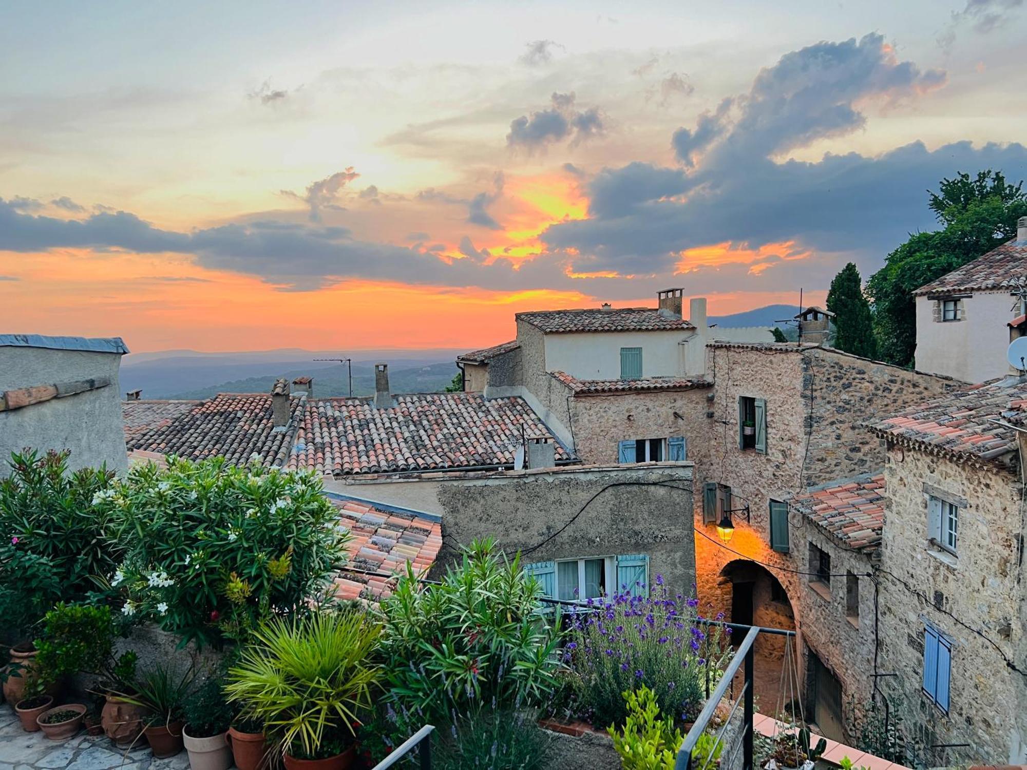 Penthouse Studio Privee Couple Ou Famille- La Maison Searle A Tourtour Luaran gambar